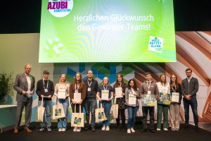 Foto © Preisverleihung und Preisträger der Azubi Competition zum 18. Branchentag Holz